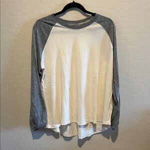 THE GREAT. Gray and White Raglan Top